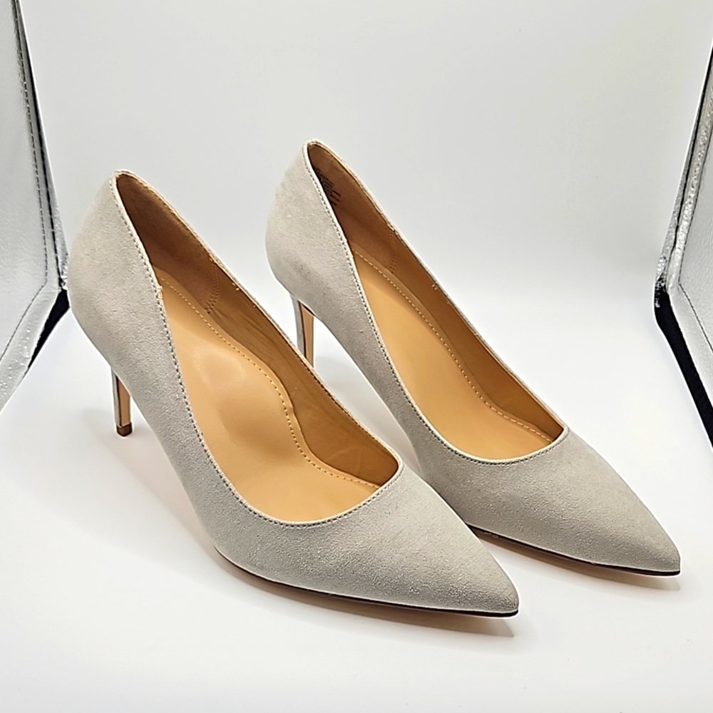 Grey faux Suede classic pumps